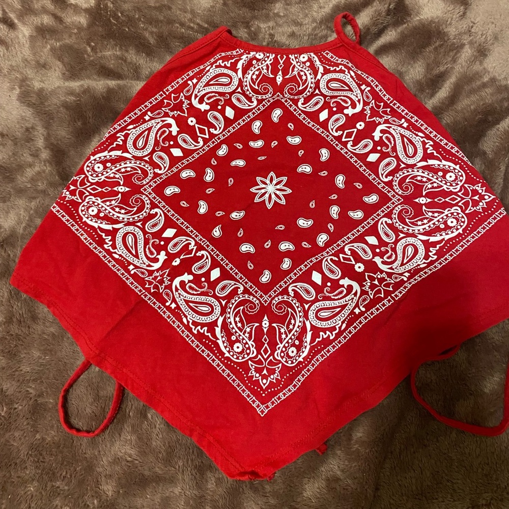 bandanna top